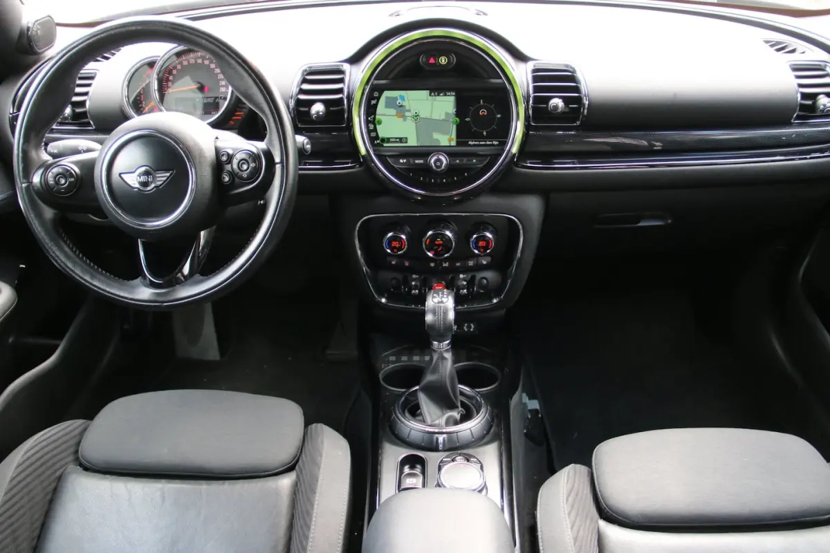 1.5 Cooper Chili Serious Business AUTOMAAT NL-AUTO NAP