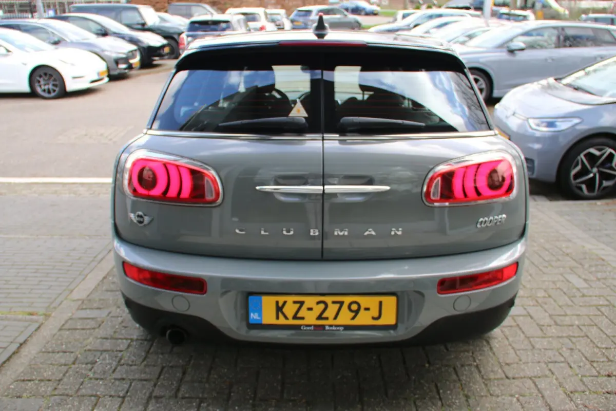 1.5 Cooper Chili Serious Business AUTOMAAT NL-AUTO NAP