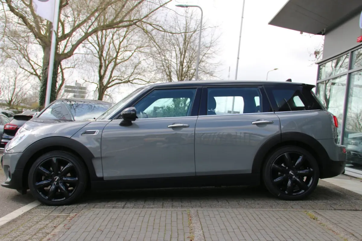 1.5 Cooper Chili Serious Business AUTOMAAT NL-AUTO NAP