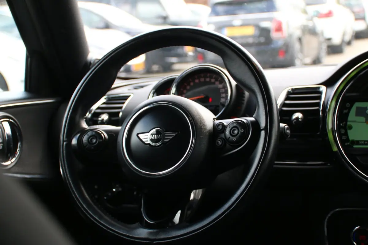 1.5 Cooper Chili Serious Business AUTOMAAT NL-AUTO NAP