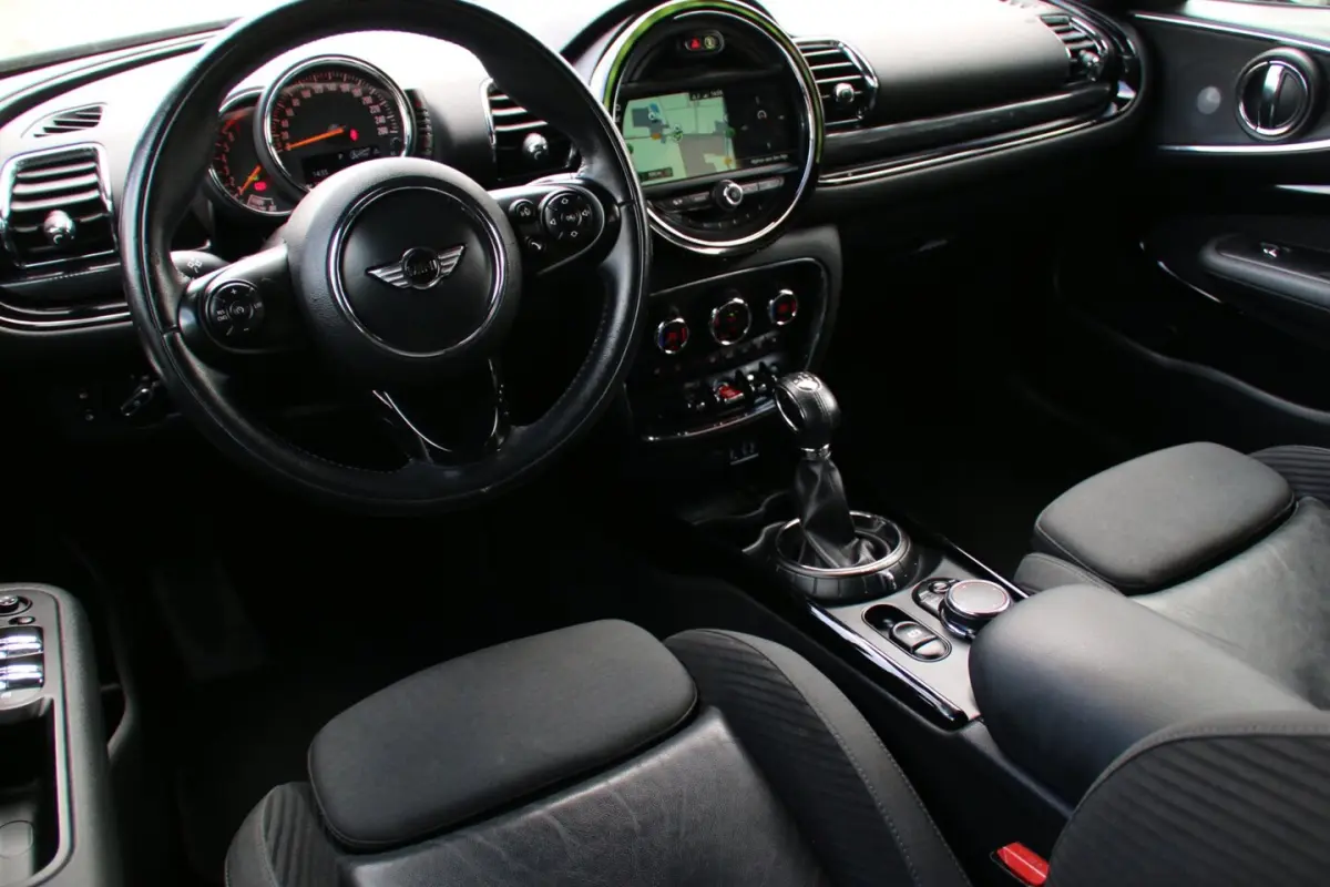 1.5 Cooper Chili Serious Business AUTOMAAT NL-AUTO NAP