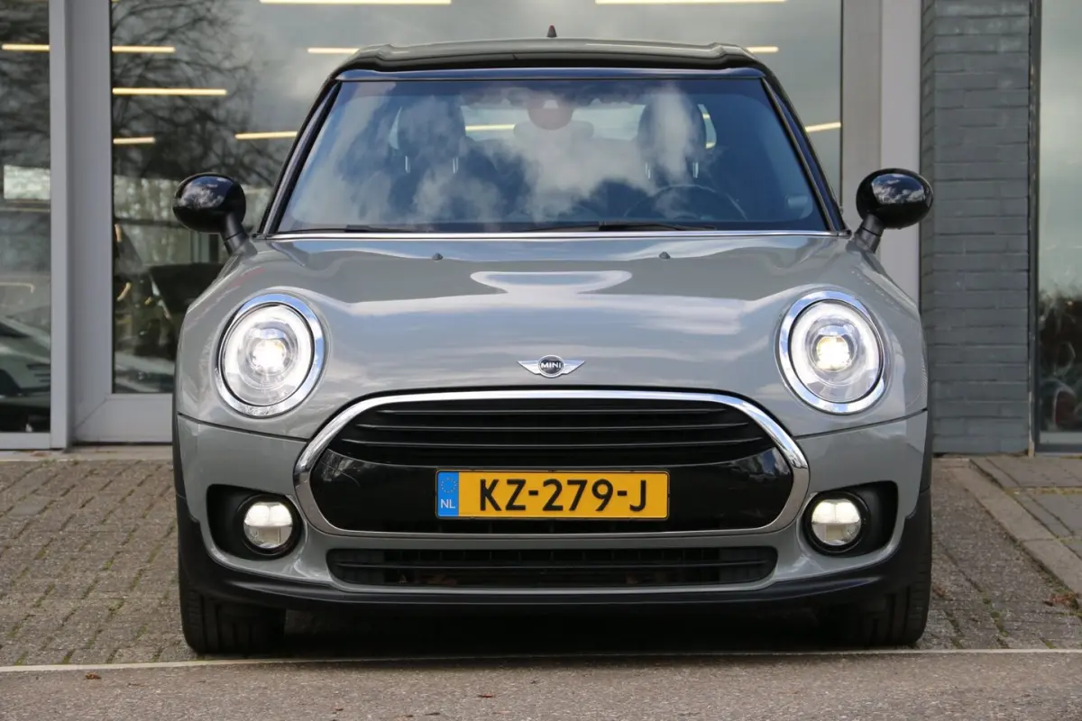 1.5 Cooper Chili Serious Business AUTOMAAT NL-AUTO NAP