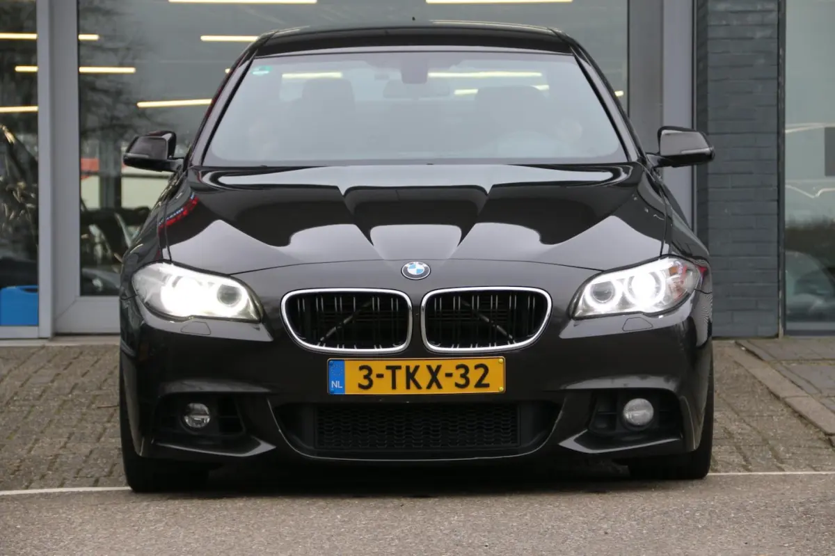 550i High Executive DEALER OND. NL-AUTO NAP
