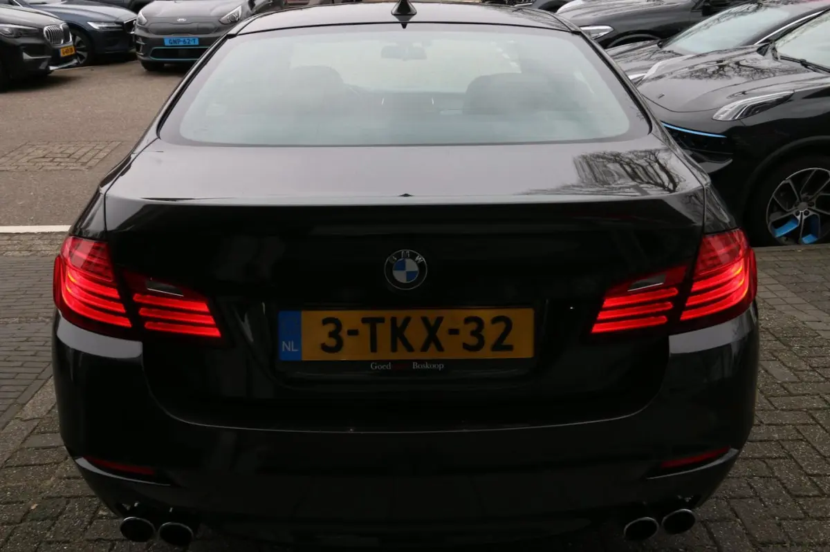 550i High Executive DEALER OND. NL-AUTO NAP