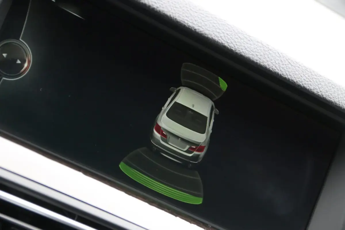 550i High Executive DEALER OND. NL-AUTO NAP
