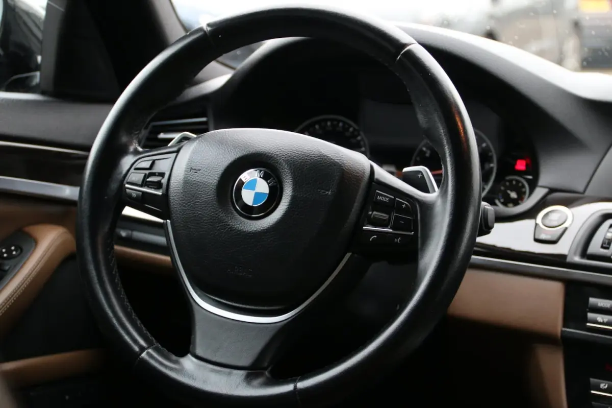 550i High Executive DEALER OND. NL-AUTO NAP