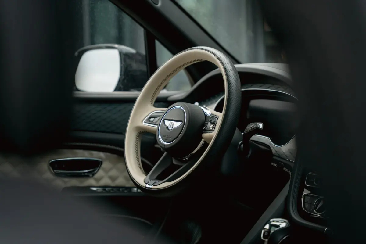 3.0 V6 Hybrid Black edition | BTW-auto Pan. dak | Entertainment systeem | NL-auto