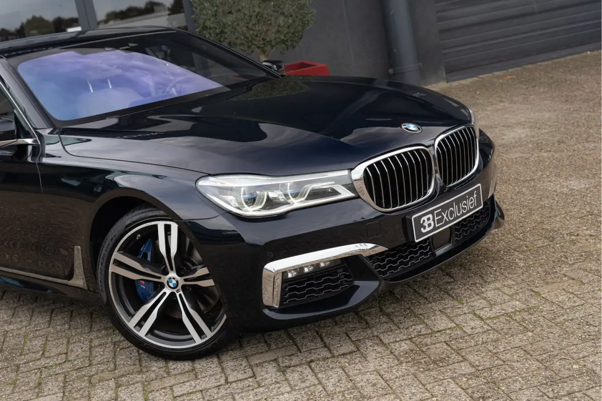 750d xDrive | Export EUR 29.500, 00 Bowers & Wilkins Soundsystem | Laser Light | Individua