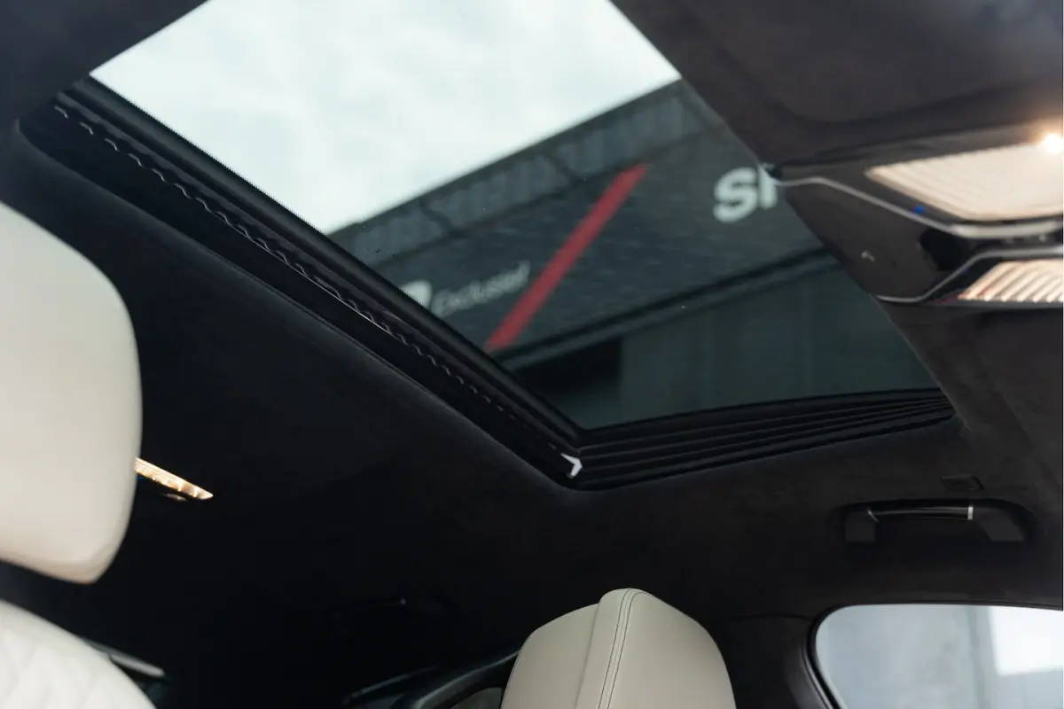 750d xDrive | Export EUR 29.500, 00 Bowers & Wilkins Soundsystem | Laser Light | Individua