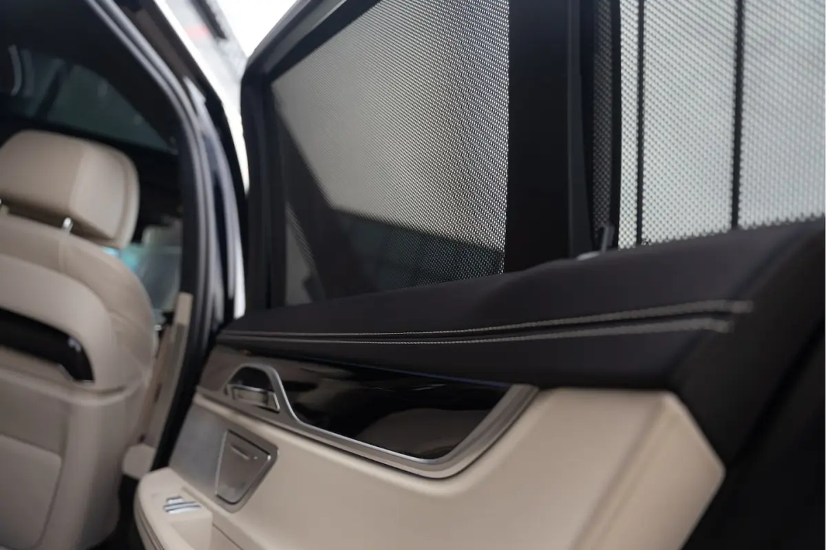 750d xDrive | Export EUR 29.500, 00 Bowers & Wilkins Soundsystem | Laser Light | Individua