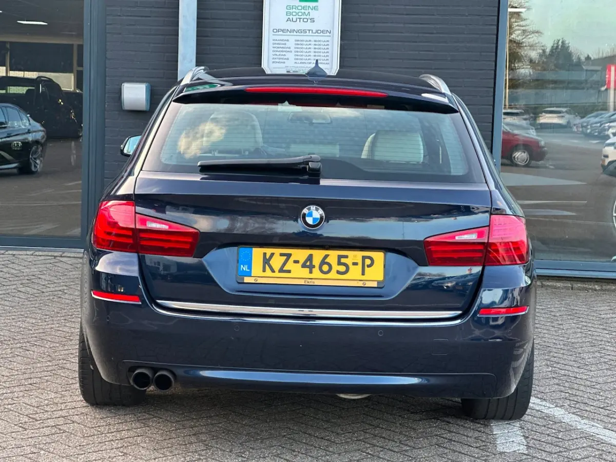520i Luxury Edition/2E EIG/CAMERA/PANO-DAK/LEDER/NVAI/NETTE STAAT