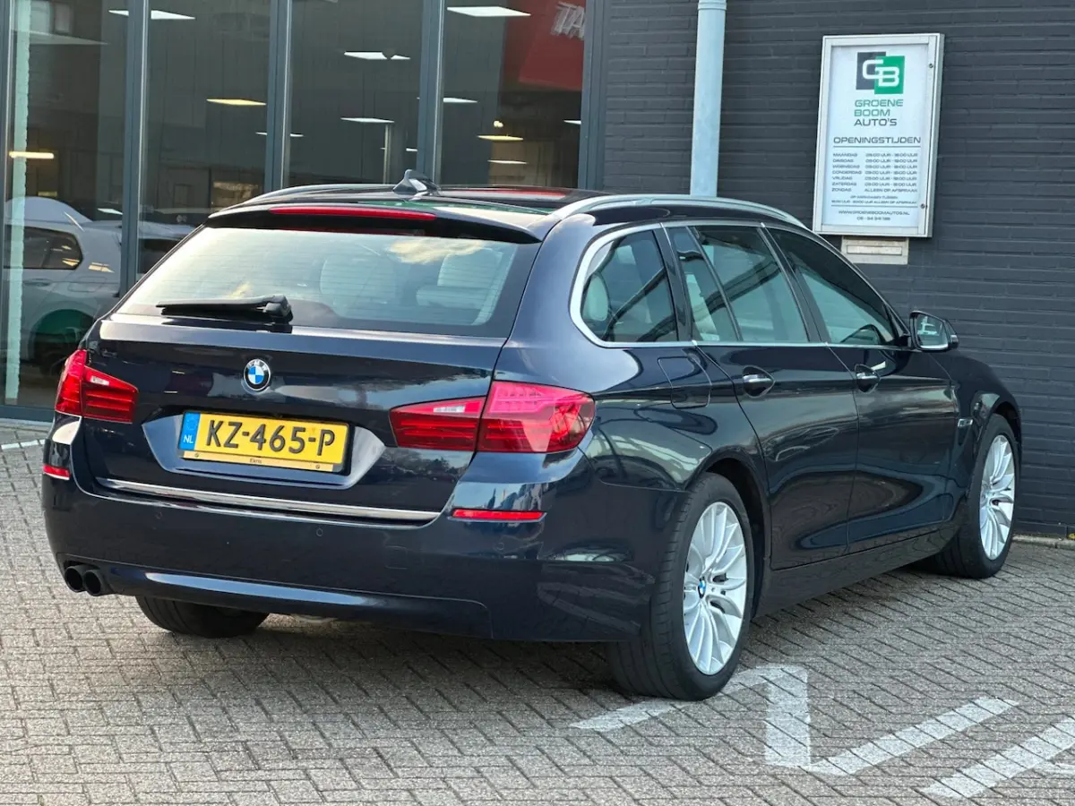 520i Luxury Edition/2E EIG/CAMERA/PANO-DAK/LEDER/NVAI/NETTE STAAT