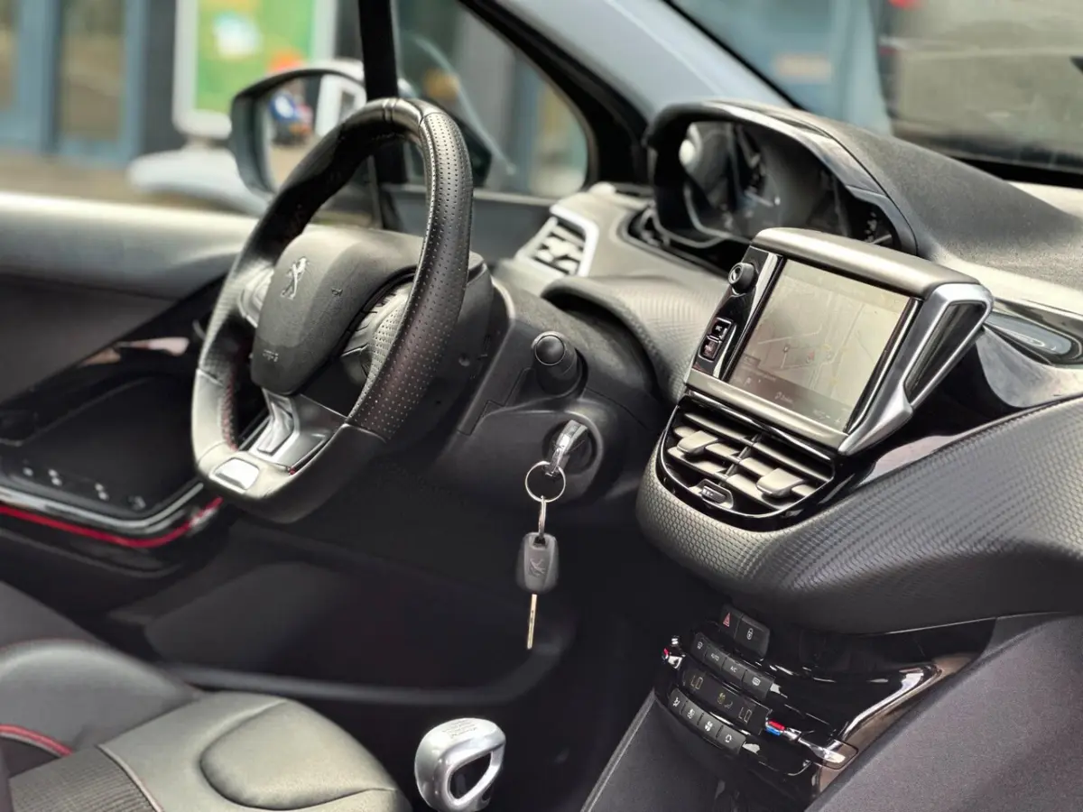 1.2 PureTech GT-Line/110 PK/CAMERA/NAVI/CARPLAY/NETTE STAAT