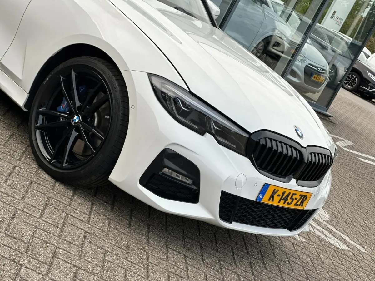 330e High Executive/2de EG/NAVI/CAMERA/PANO/LEDER/NL AUTO-NAP