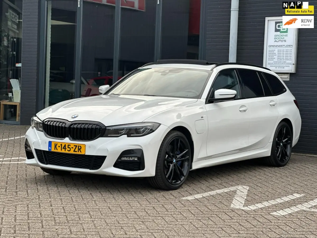 330e High Executive/2de EG/NAVI/CAMERA/PANO/LEDER/NL AUTO-NAP