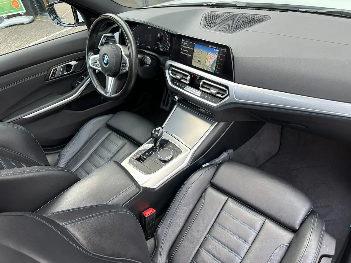 330e High Executive/2de EG/NAVI/CAMERA/PANO/LEDER/NL AUTO-NAP