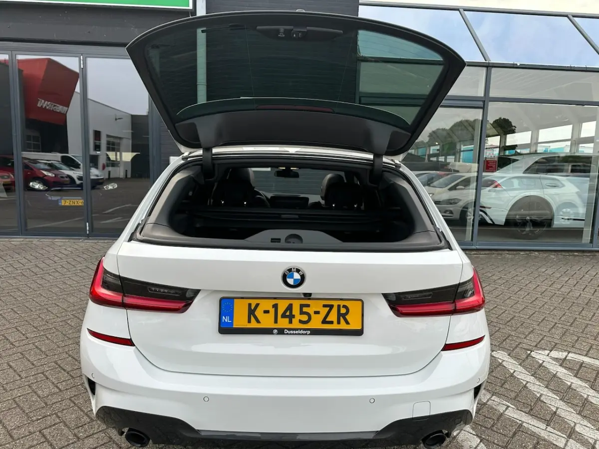 330e High Executive/2de EG/NAVI/CAMERA/PANO/LEDER/NL AUTO-NAP