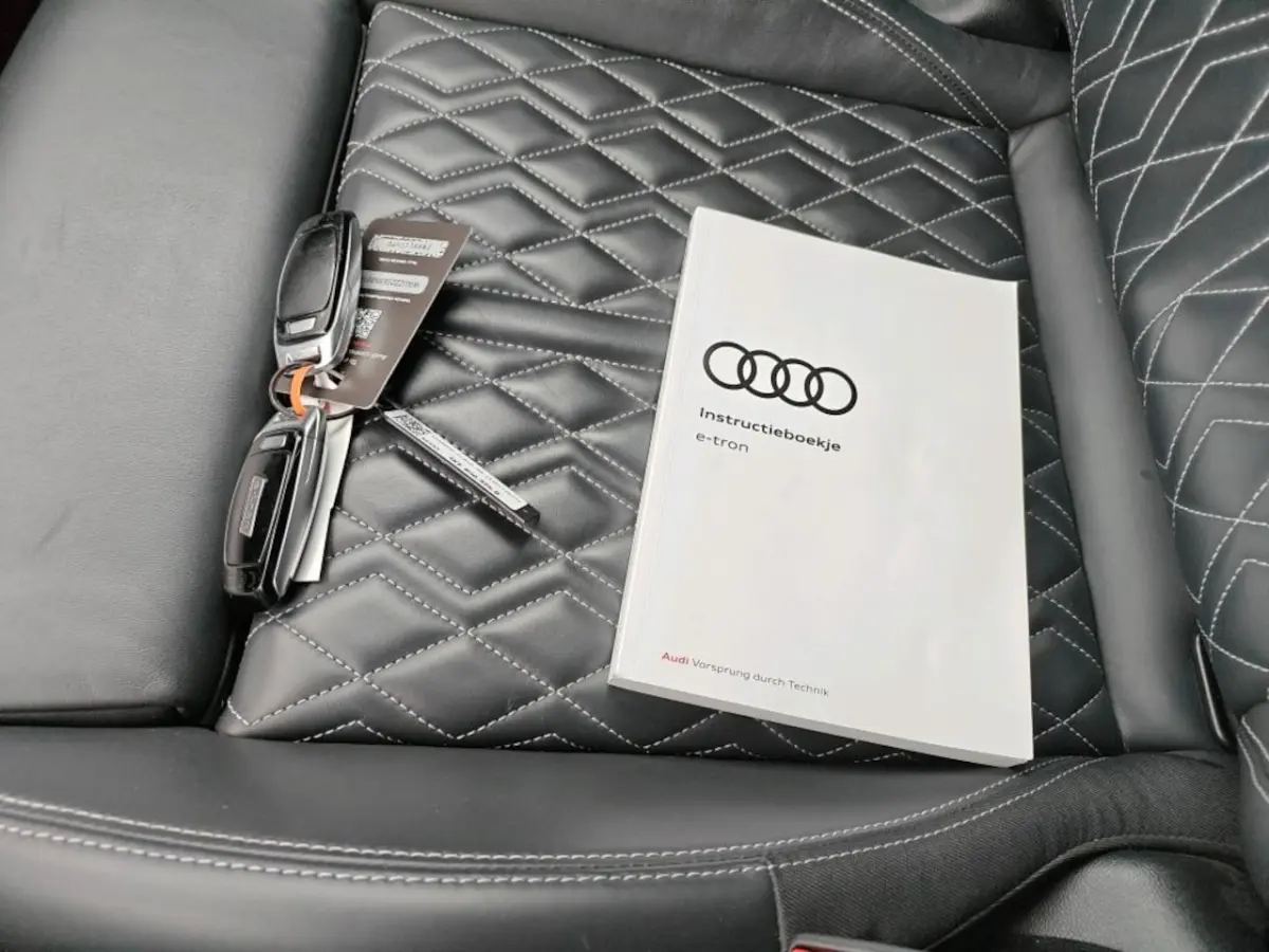55 quattro S-Line 95 kWh RS Leer 360gr cam B&O Trekhaak