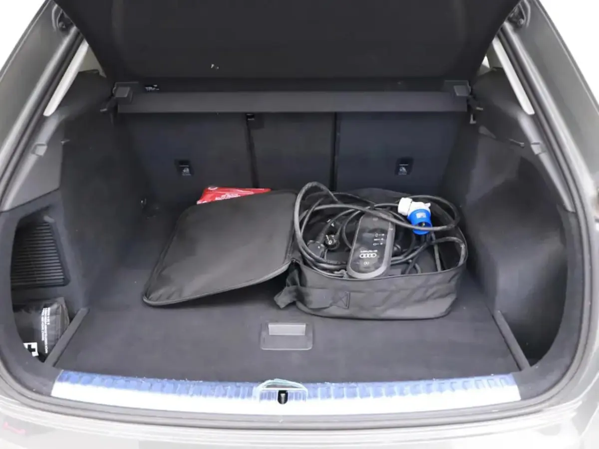 45 TFSI e S edition | ex BPM | Design | 19"| LED | MMI Navi | camera | ACC | Ambiente | el