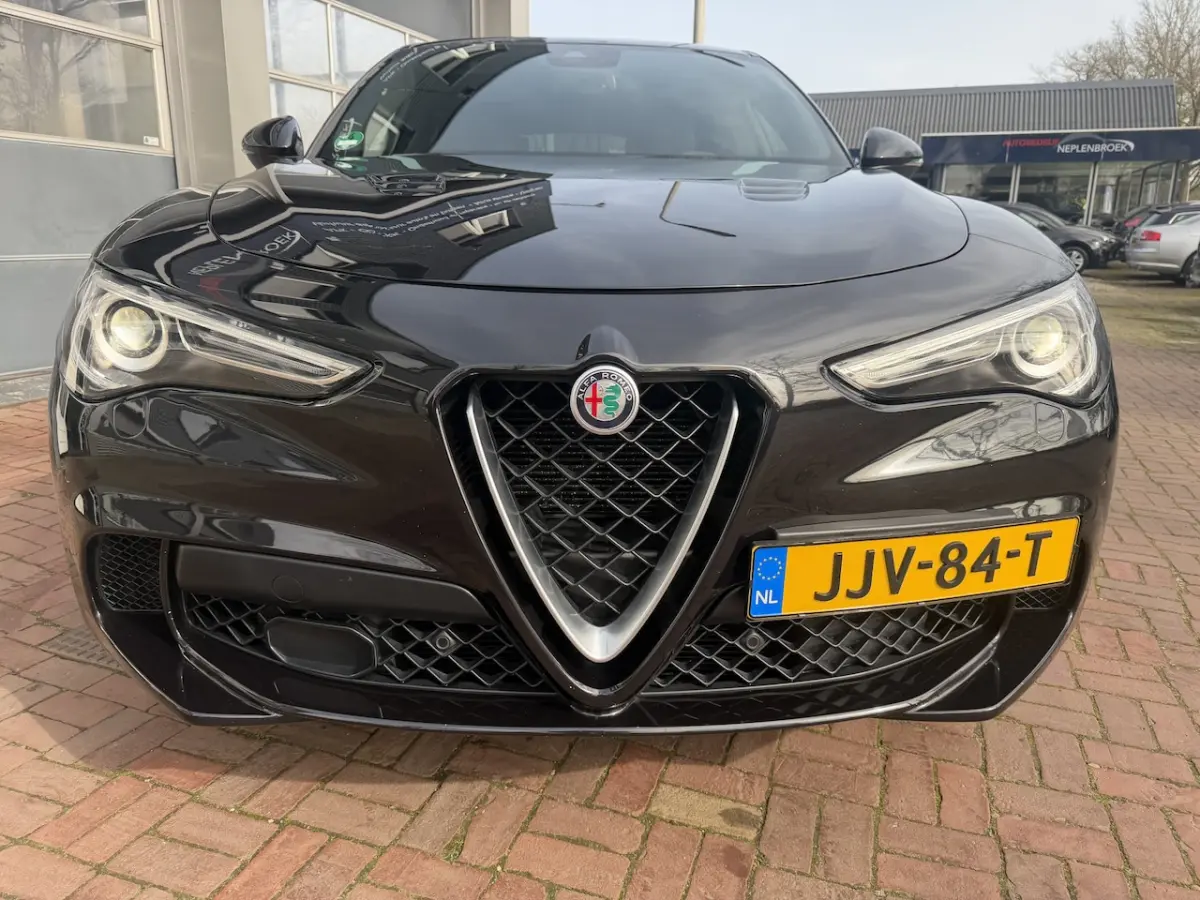 2.9 V6 AWD Quadrifoglio 510 PK Adaptive Cruise Harman Kardon Keyless 20''