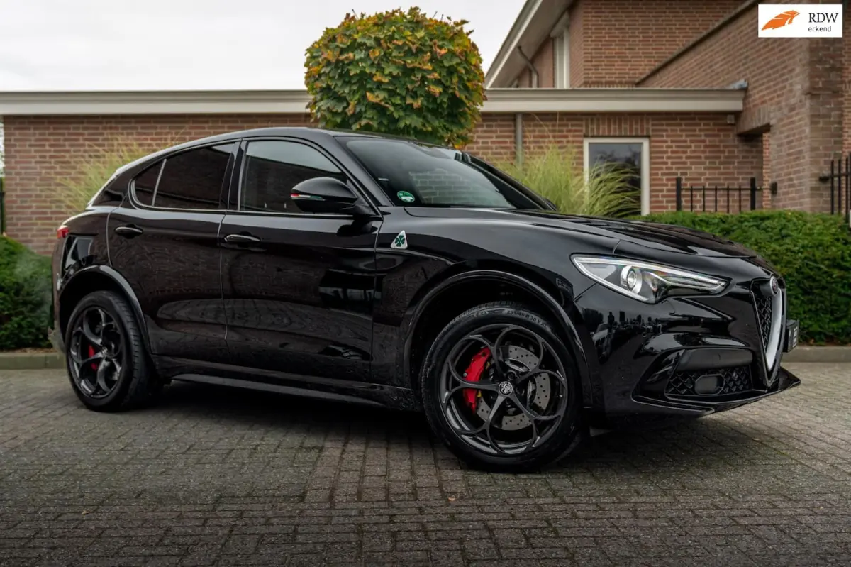 2.9 V6 AWD Quadrifoglio 510 PK Adaptive Cruise Harman Kardon Keyless 20''