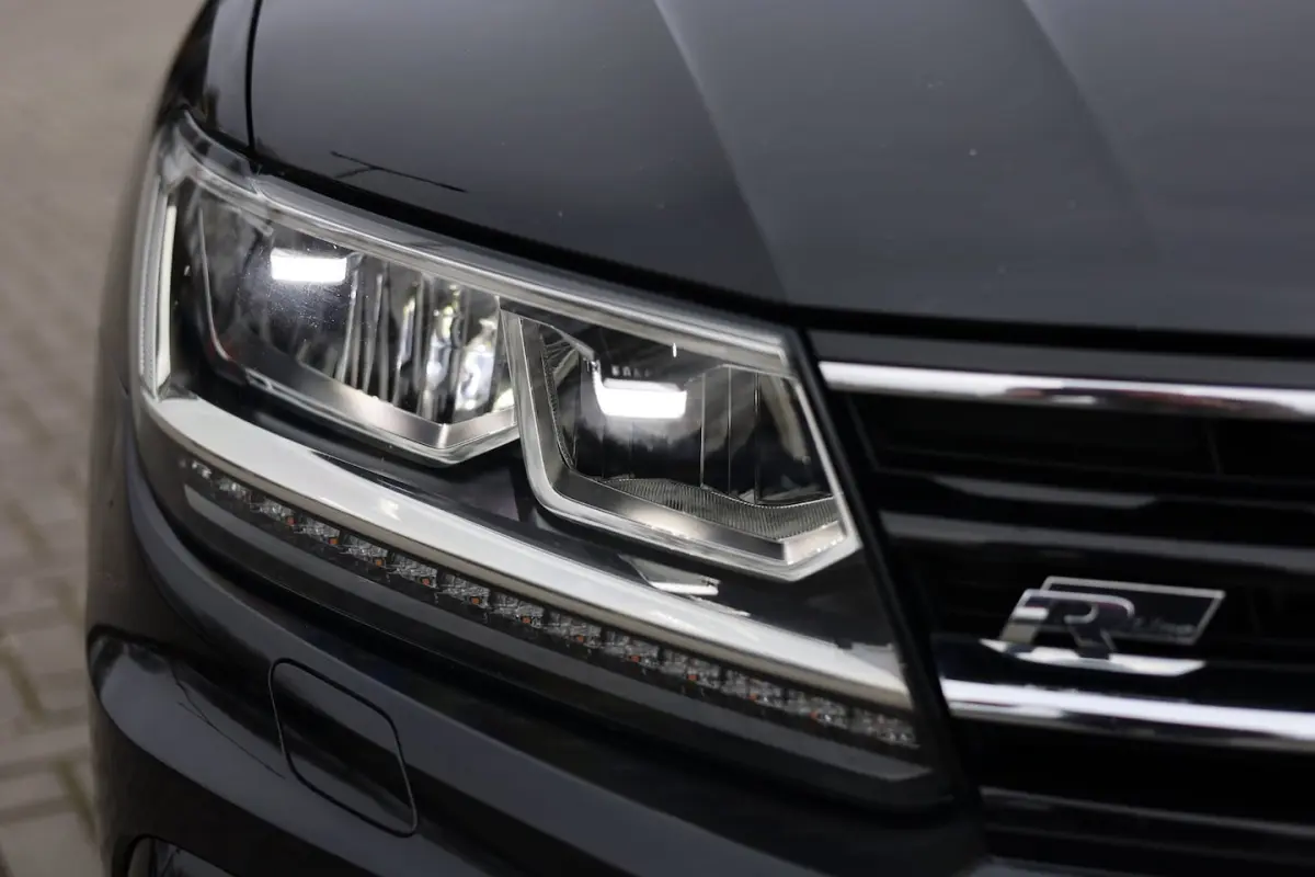 2.0 TSI 4Motion Highline Aut. R-Line | Leder | Navi | Trekhaak | 19"LMV