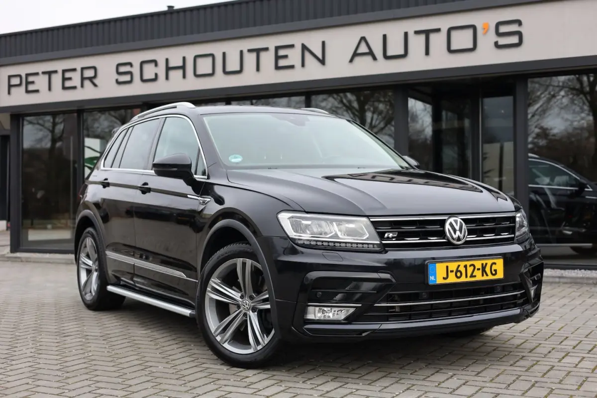 2.0 TSI 4Motion Highline Aut. R-Line | Leder | Navi | Trekhaak | 19"LMV