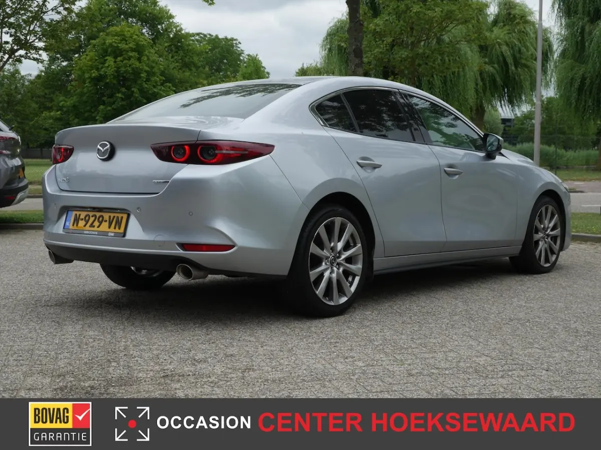 3 Sedan Skyactiv-X 186pk Luxury | Bose Premium | CarPlay | Camera | Luxe Leder interieur |