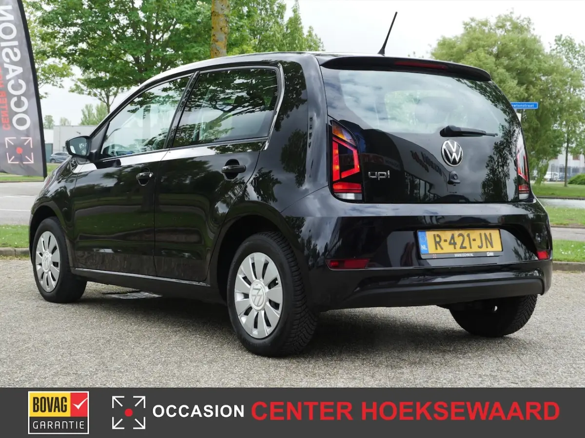1.0 MPI Move Up | Airco | Bluetooth | Dab+ | Black Pearl |