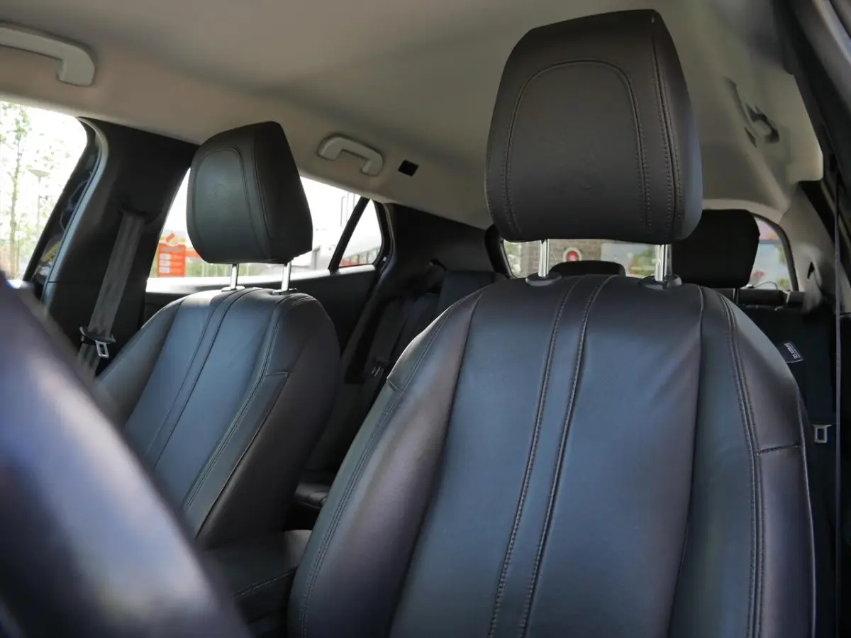 1.2 Puretech 131pk EAT8 Blue Lease Allure | Automaat | Leder interieur | Keyless |