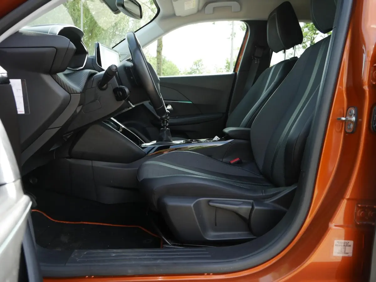 1.2 Puretech Allure | 3D Navi | Camera | Full-Led | Carplay |