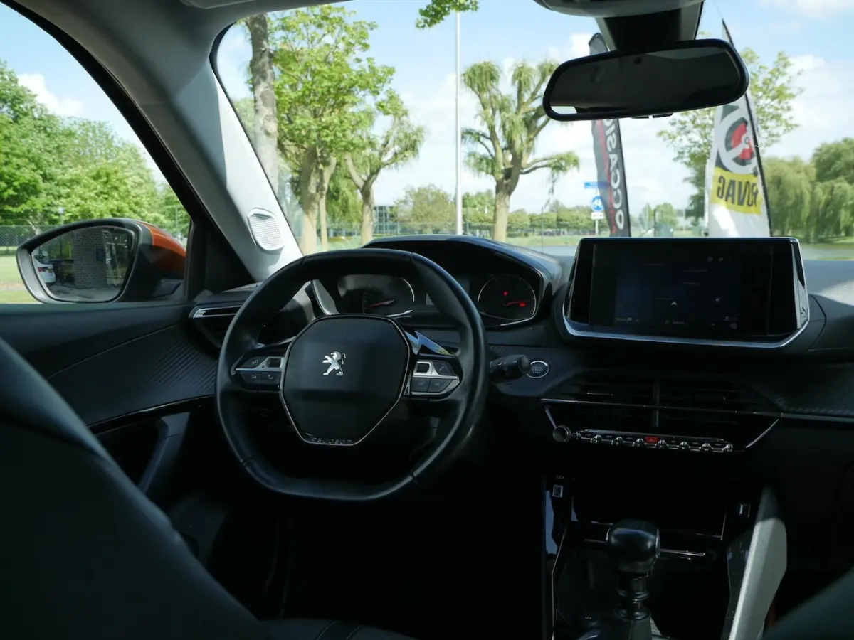 1.2 Puretech Allure | 3D Navi | Camera | Full-Led | Carplay |