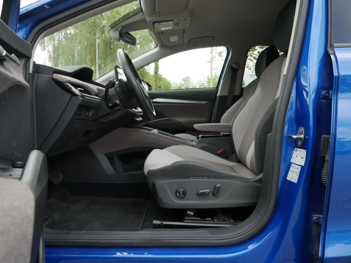 60kWh 180pk First Edition | SOH 90% | 20"inch | Carplay |
