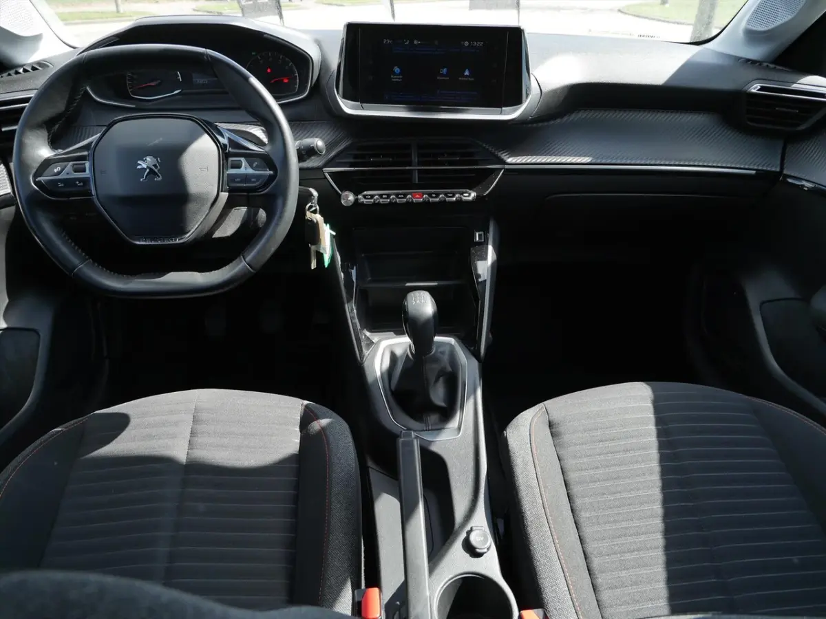 1.2 PureTech Active Pack | Privacy | Carplay | Dealer onderhouden |