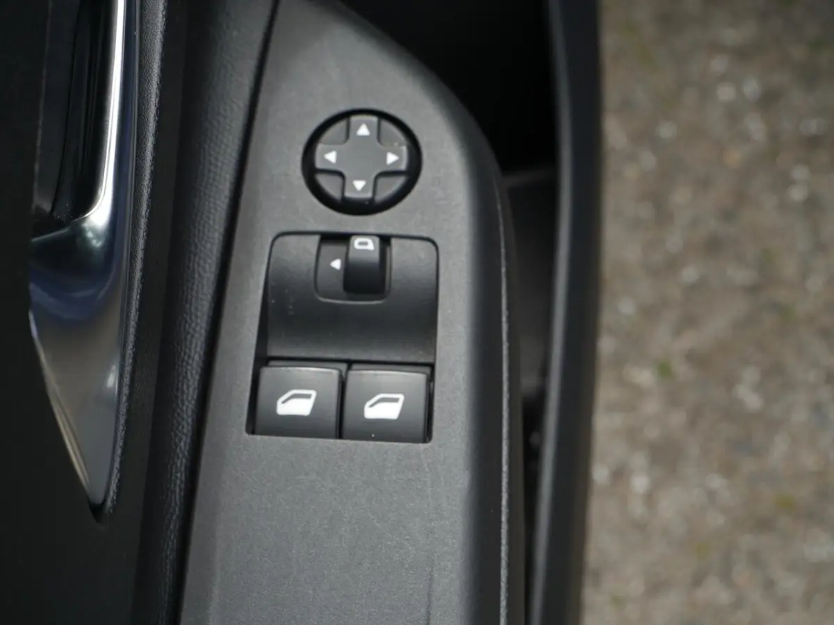 1.2 Turbo Start/Stop 100pk Edition | Carplay | Navi | LM velgen 16" |