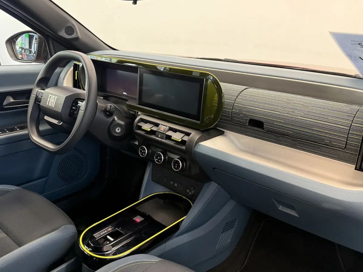 RED 11kW 44 kWh Cruise/Clima Carplay