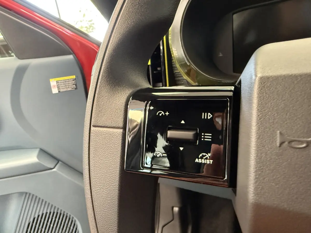 RED 11kW 44 kWh Cruise/Clima Carplay