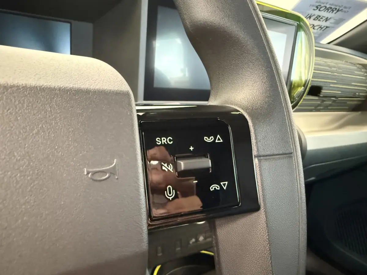 RED 11kW 44 kWh Cruise/Clima Carplay