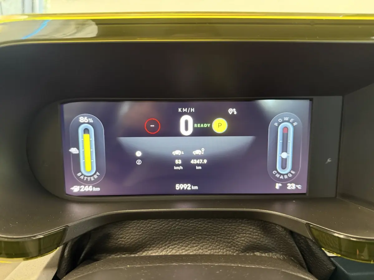 RED 11kW 44 kWh Cruise/Clima Carplay