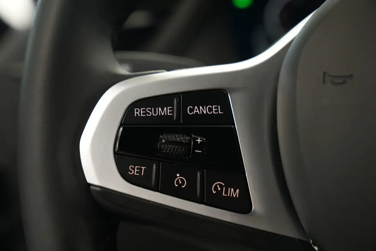 118i Business Edition Plus Keyless Go PDC LED CArplay 24 Maanden garantie* (Vraag naar de