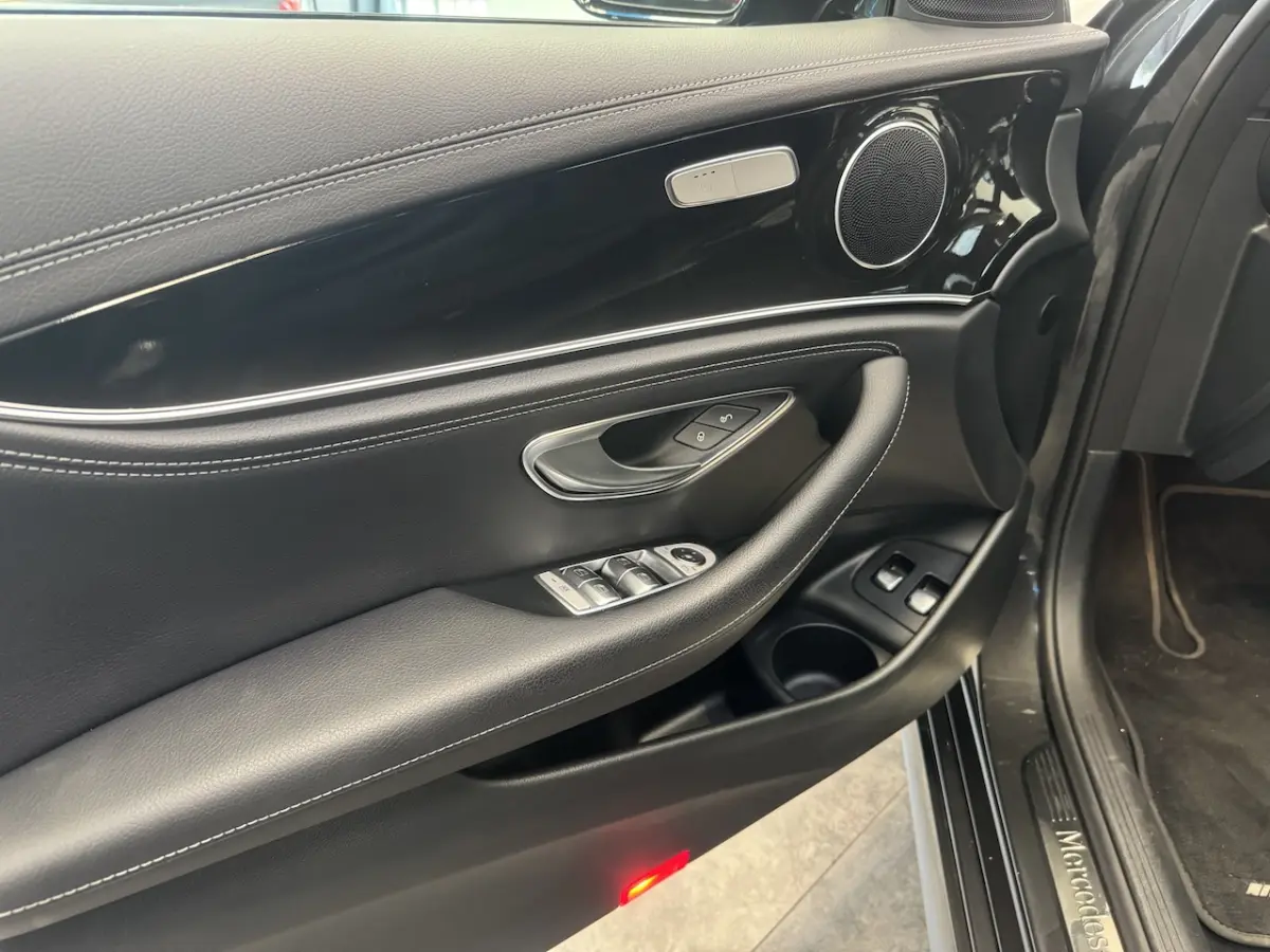 300 e AMG Line PDC ACC Schuifkanteldak 360 Camera 20 inch