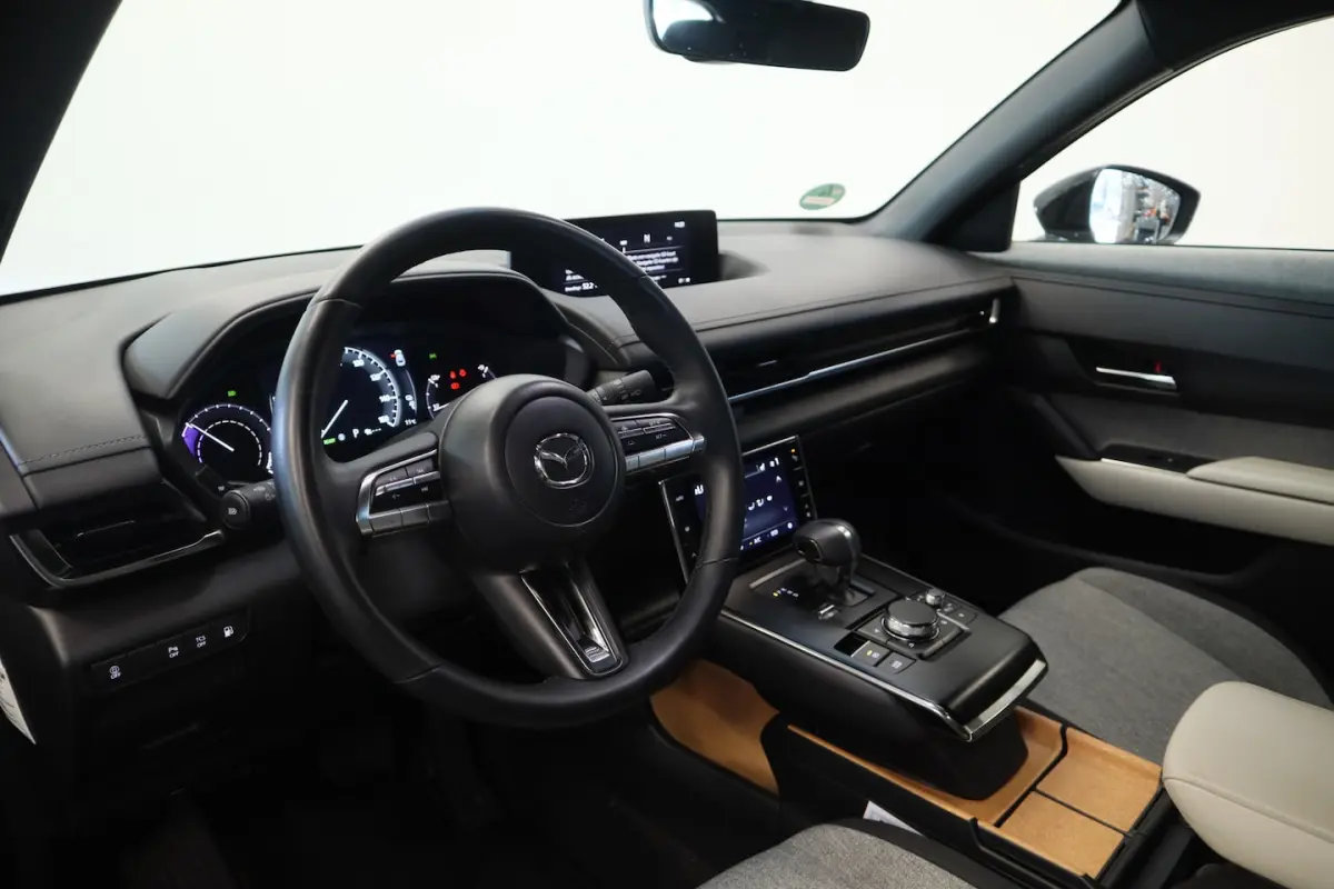 e-SkyActiv R-EV 170 Exclusive-line LED ACC PDC Camera 24 Maanden garantie* (Vraag naar de