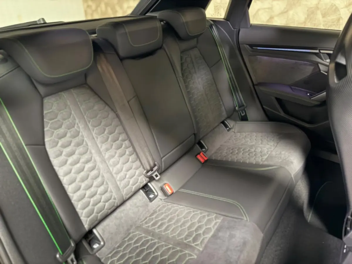 Sportback 2.5 TFSI RS 3 quattro | Pano | carbon | Kuipstoelen | ACC | Keyless | Sfeerverli
