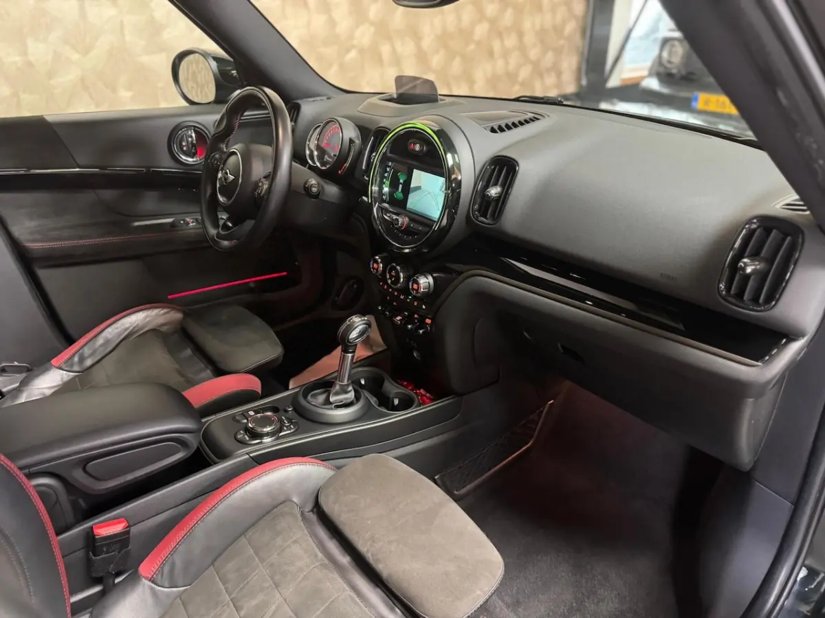 2.0 John Cooper Works ALL4 Chili | Pano | Harman/Kardon | Keyless | HUD | Camera | Sfeerve