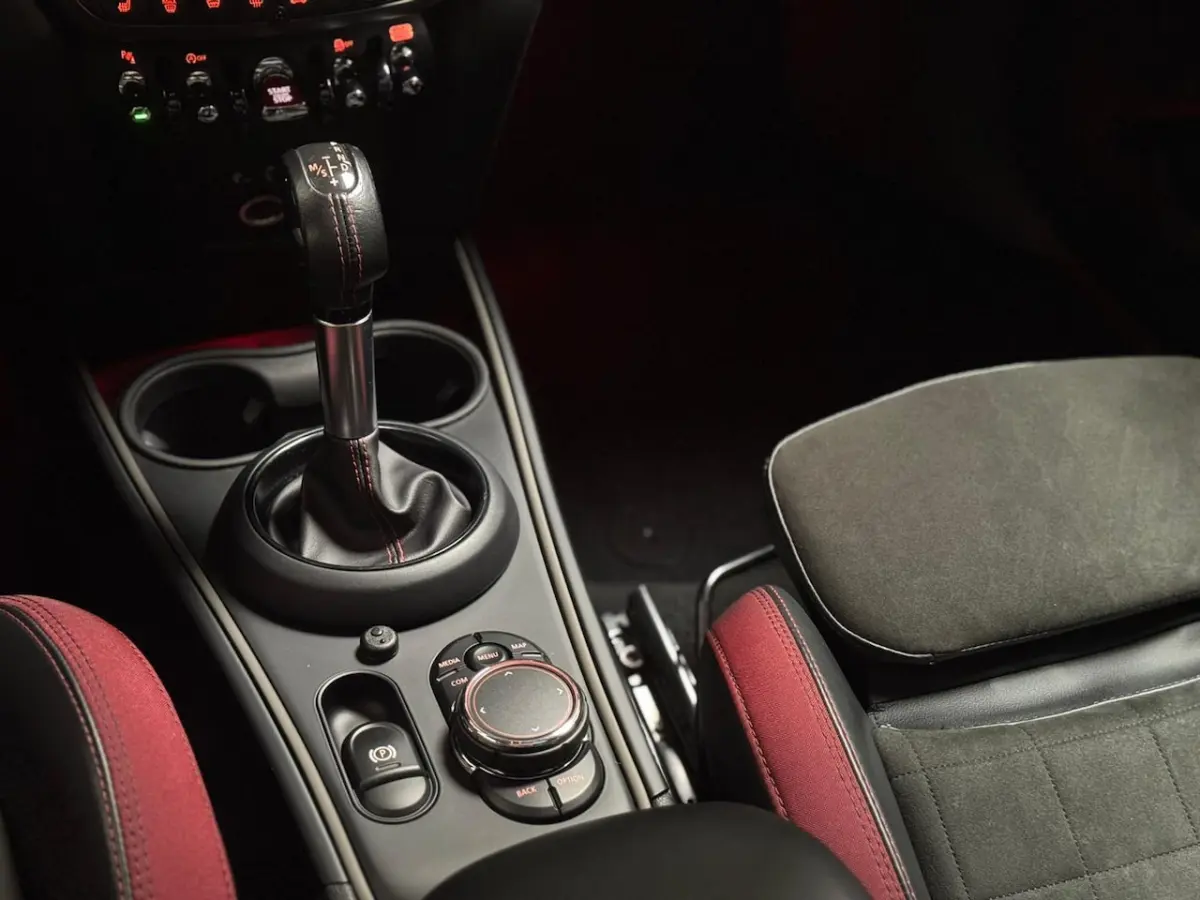 2.0 John Cooper Works ALL4 Chili | Pano | Harman/Kardon | Keyless | HUD | Camera | Sfeerve