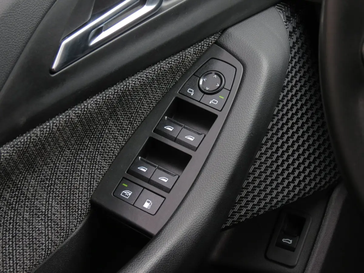 225e xDrive Camera|CarPlay|Cruise|Navi|Stoel verw.|Clima|DAB+