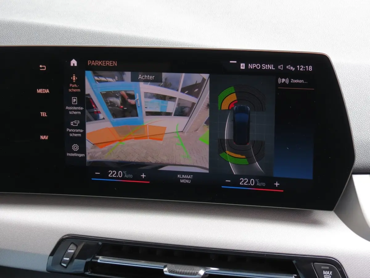 225e xDrive Camera|CarPlay|Cruise|Navi|Stoel verw.|Clima|DAB+