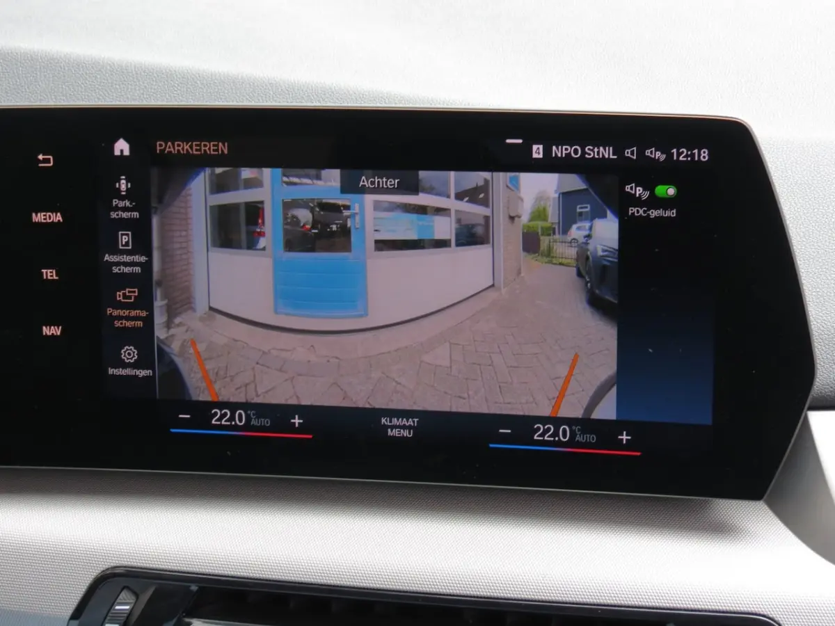 225e xDrive Camera|CarPlay|Cruise|Navi|Stoel verw.|Clima|DAB+
