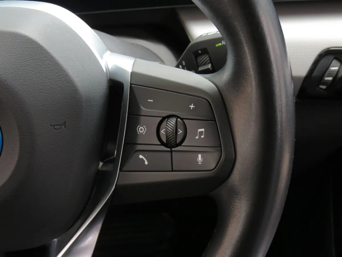 225e xDrive Camera|CarPlay|Cruise|Navi|Stoel verw.|Clima|DAB+