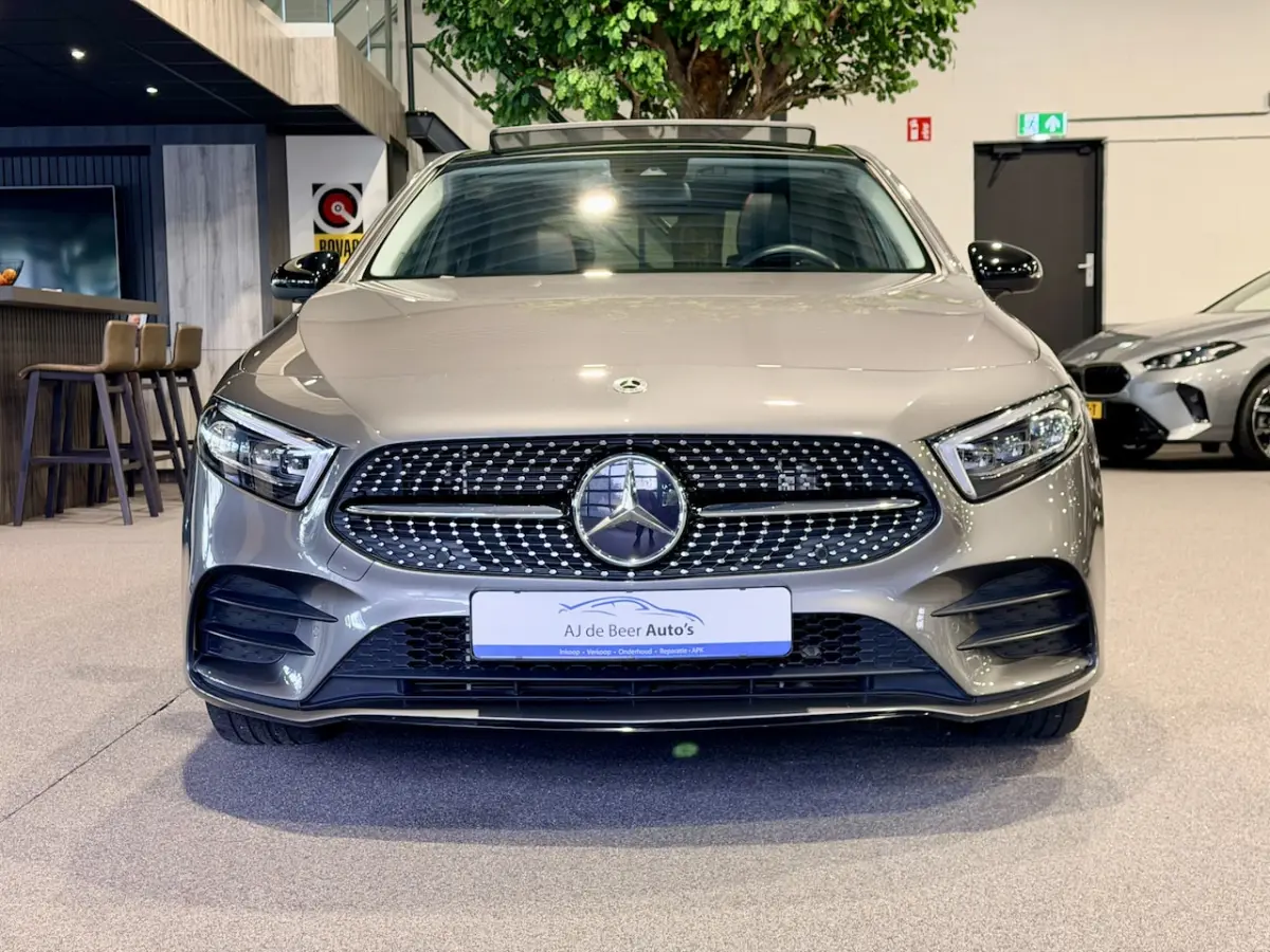 250 e AMG Line LED | Panorama | Stoelverwarming Navigatie | CarPlay/Android